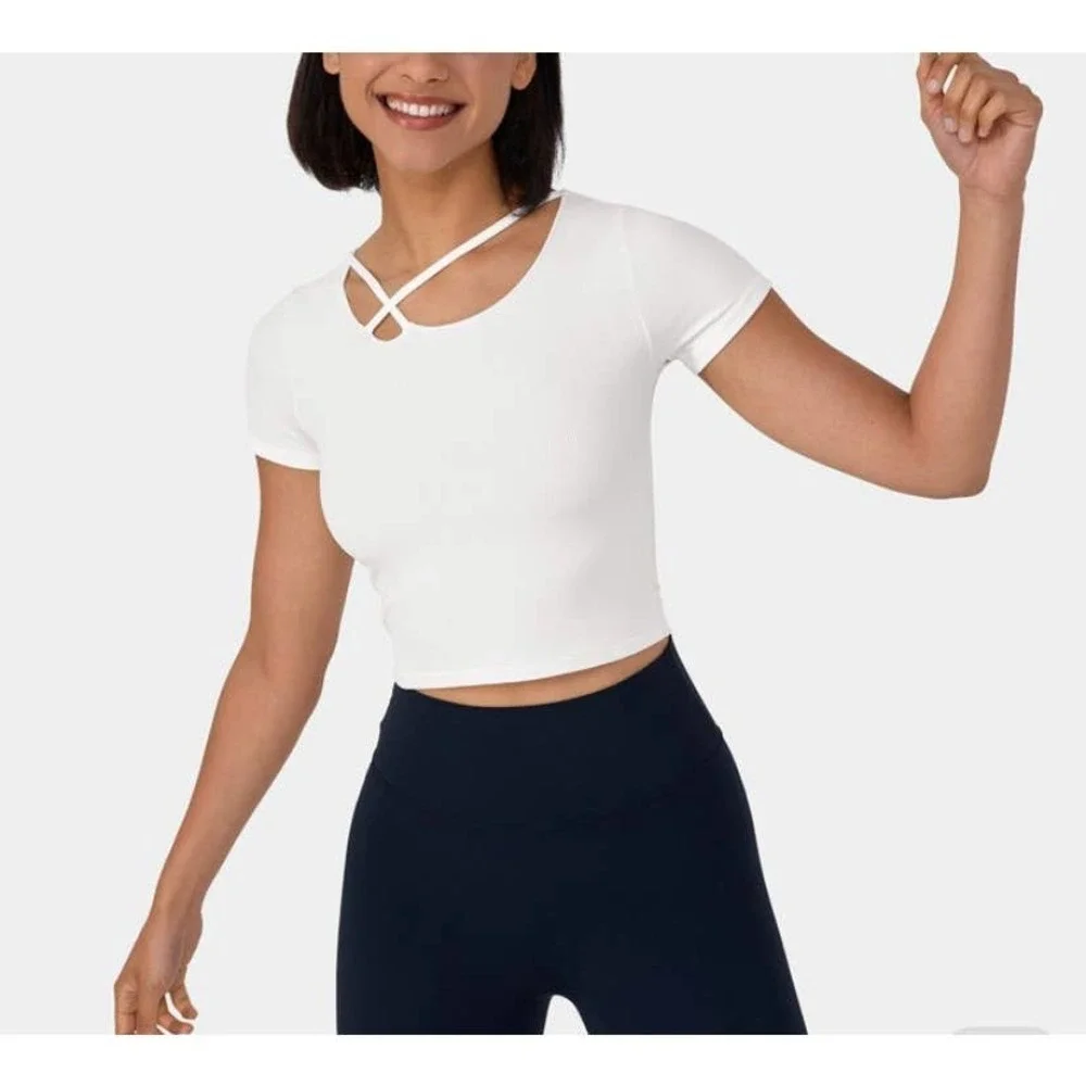 HALARA Short Sleeve Crisscross Cut Out Cropped Yoga Sports‎ Top